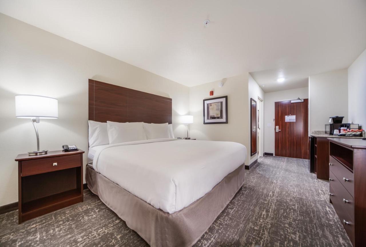 Cobblestone Inn & Suites-Fremont Eksteriør bilde