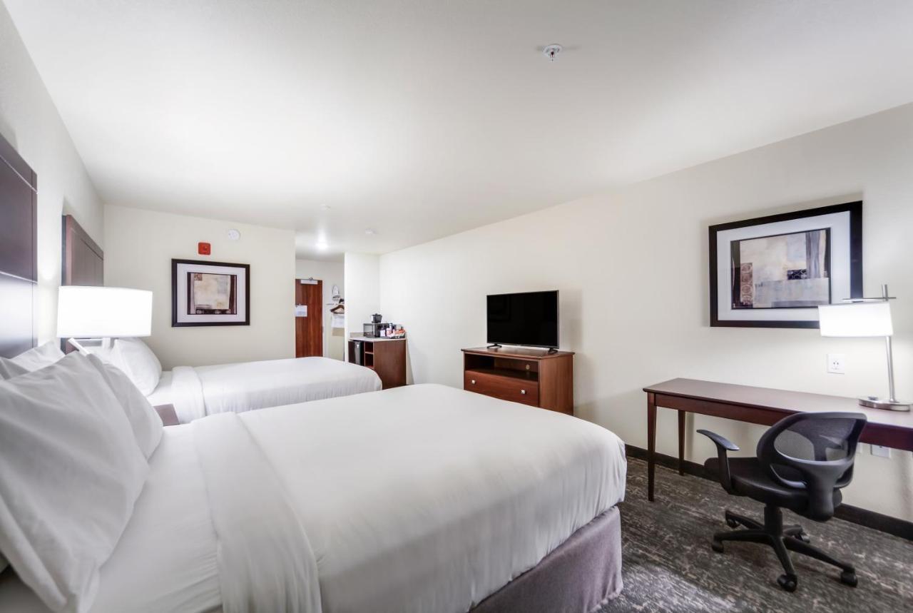 Cobblestone Inn & Suites-Fremont Eksteriør bilde