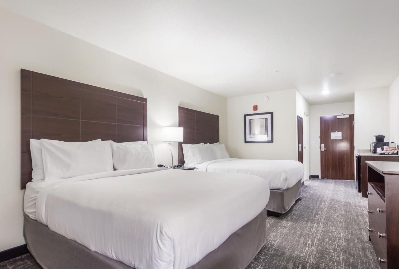 Cobblestone Inn & Suites-Fremont Eksteriør bilde