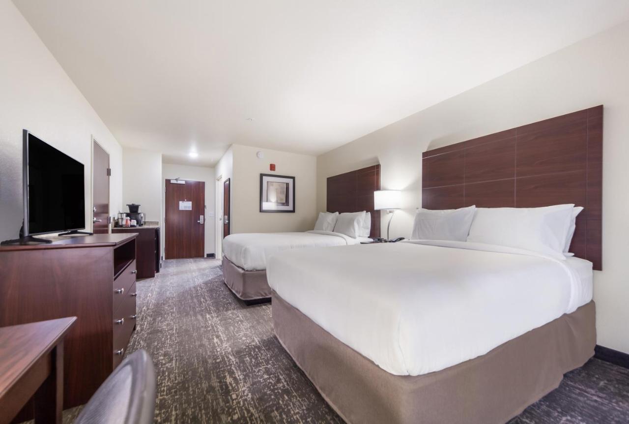 Cobblestone Inn & Suites-Fremont Eksteriør bilde