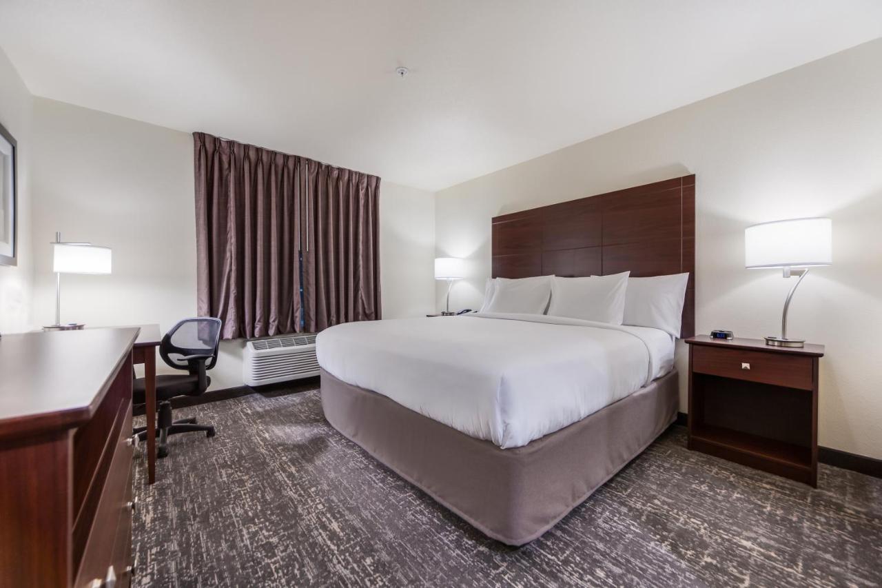 Cobblestone Inn & Suites-Fremont Eksteriør bilde