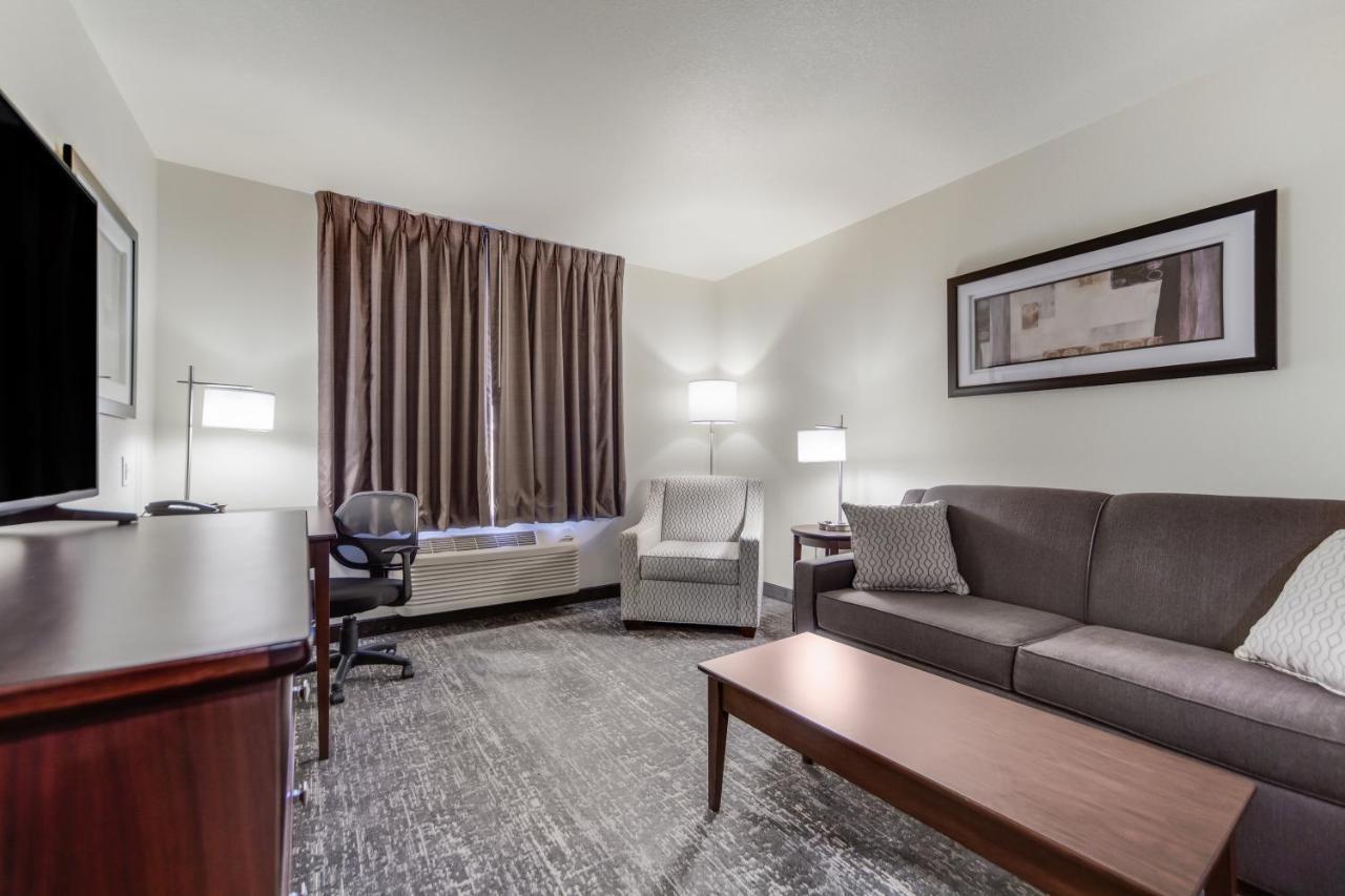 Cobblestone Inn & Suites-Fremont Eksteriør bilde